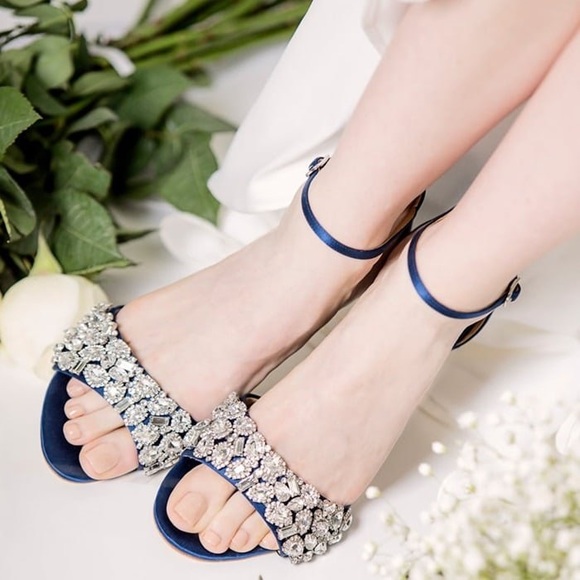 Badgley  Mischka Lara Embellished Kitten-Heel Sandals NEW 5.5 Navy Satin - Picture 2 of 8